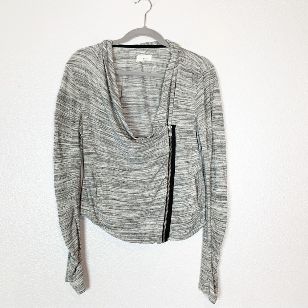 Lou & Grey | Long Sleeve Gray Zip Up Sweater